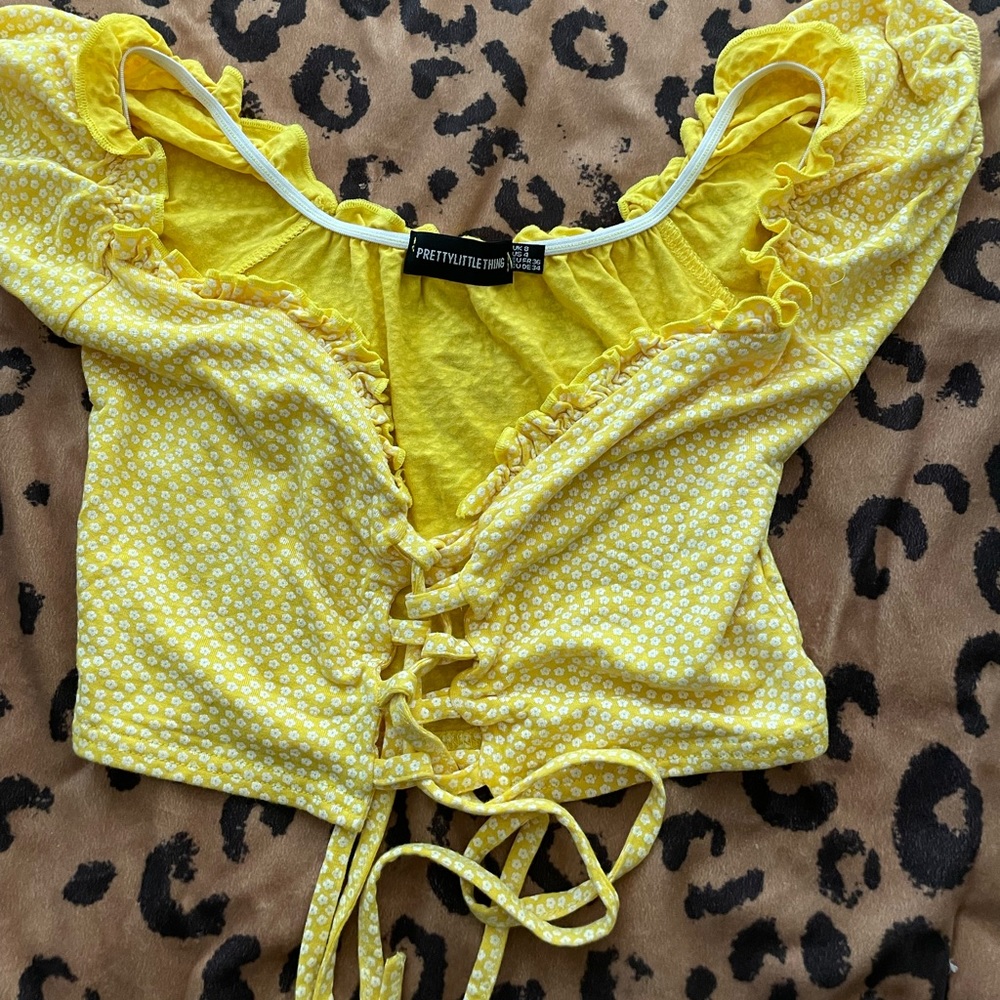Pretty little thing crop top